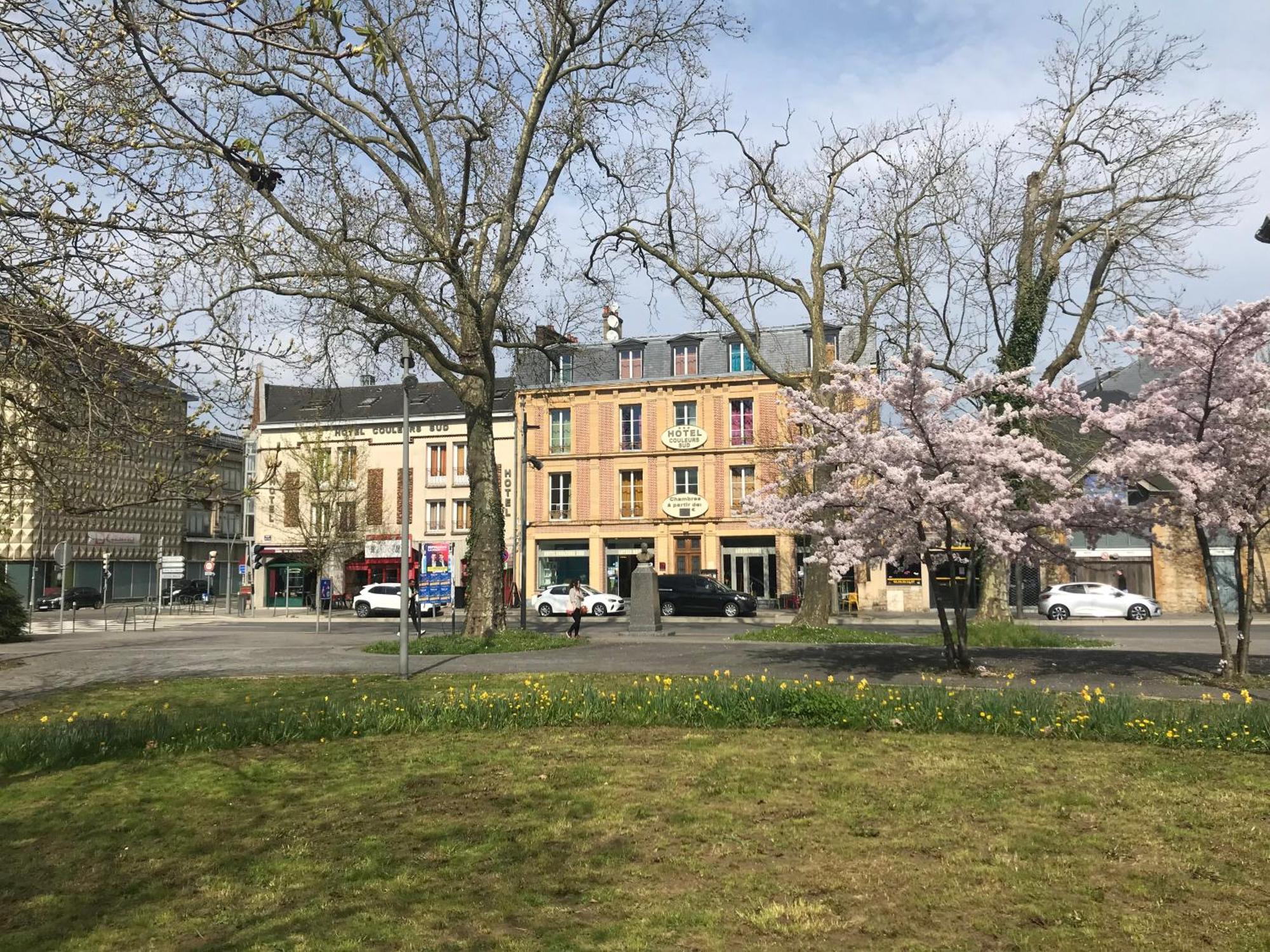 Hotel Couleurs Sud Centre-Ville Gare Charleville-Mézières Eksteriør bilde